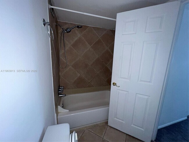 Building Photo - 6770 Indian Creek Dr