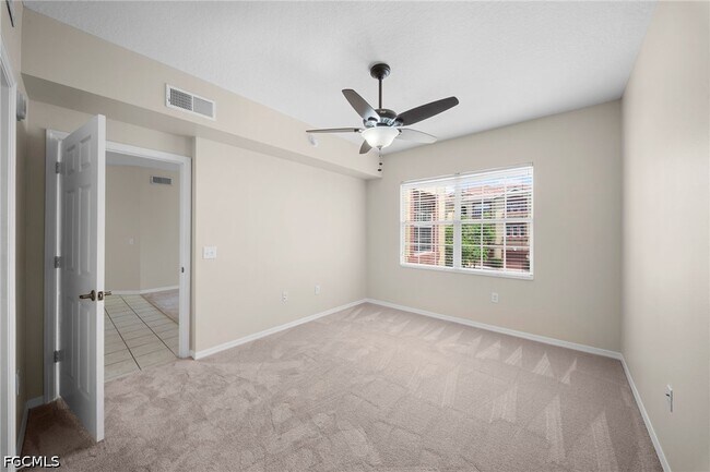 Building Photo - 11400 Ocean Walk Dr