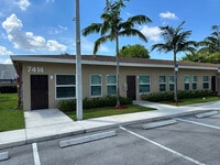 Building Photo - 7414 SW 10th Ct