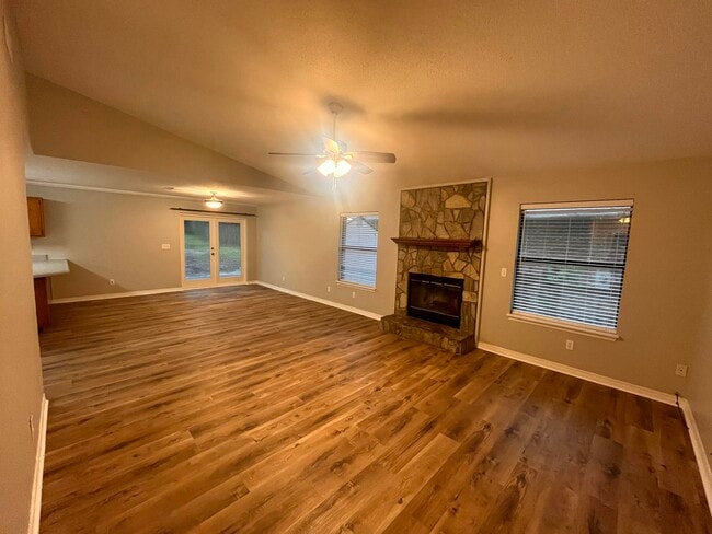 Building Photo - 310 Fairwood Dr