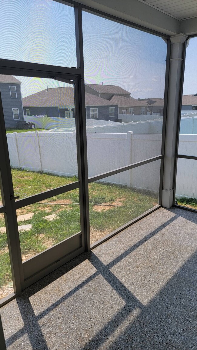 Building Photo - 5070 Hunters Village Dr