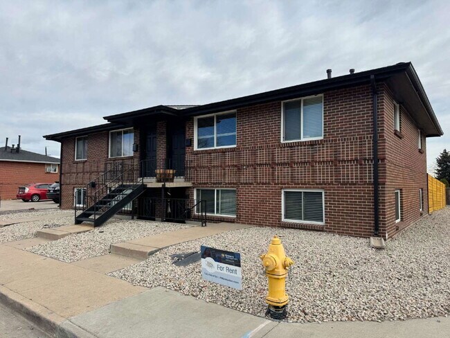 Building Photo - 1100 N Rosemary St