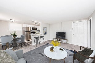 Building Photo - Fernhill Park Apartments