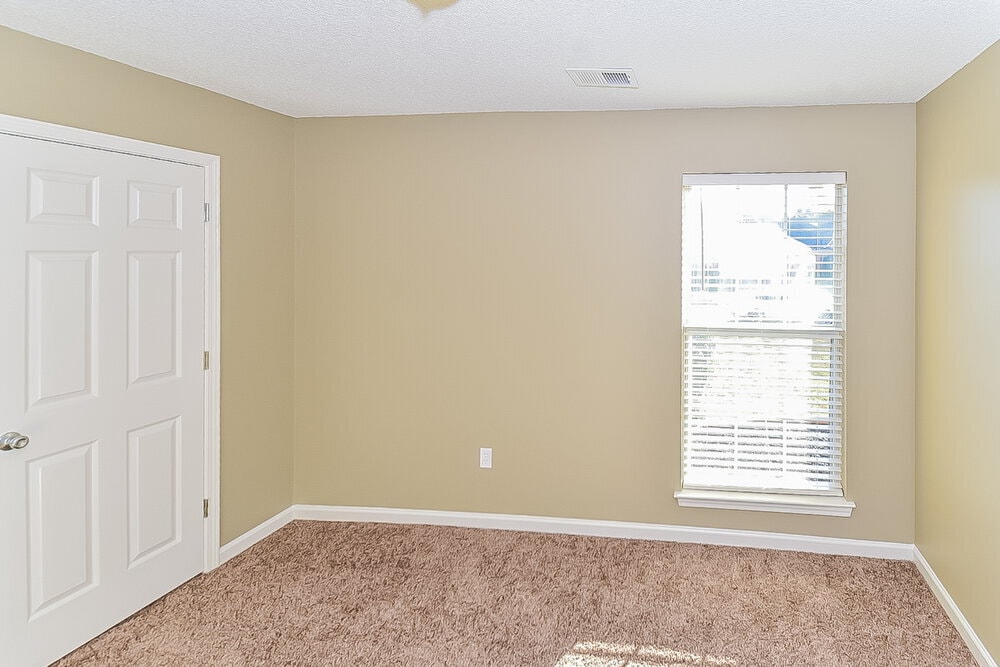 Building Photo - 7343 Bridle Ln