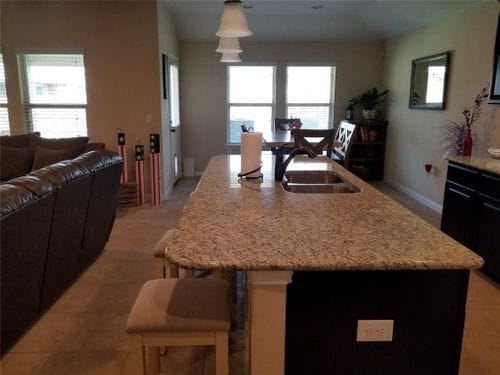 Building Photo - 2425 Muzzie Ln