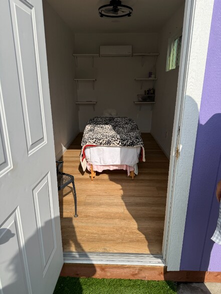 Building Photo - 665 Larimore Ave