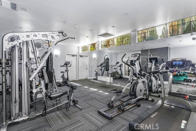 Building Photo - 18350 Hatteras St