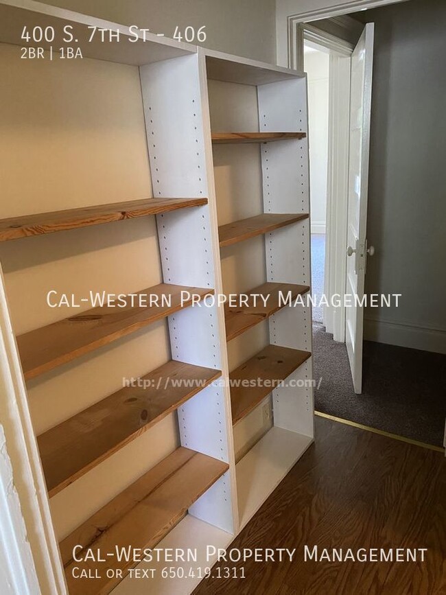 Building Photo - Two Bed, One Bath Victorian Unit Across fr...