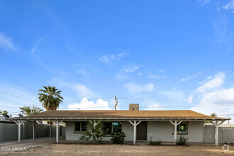 Building Photo - 3427 W Montecito Ave