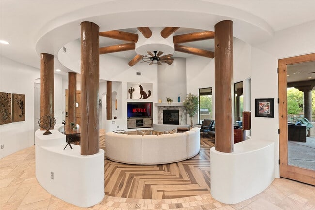 Building Photo - 6708 E Calle de Las Estrellas Rd