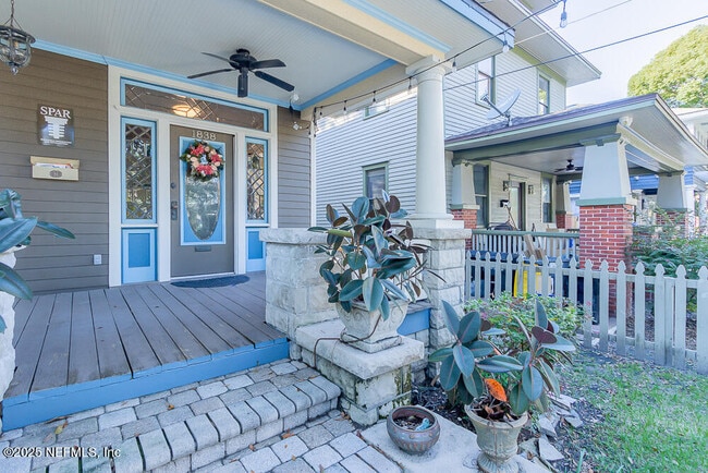 Building Photo - 1838 Silver St