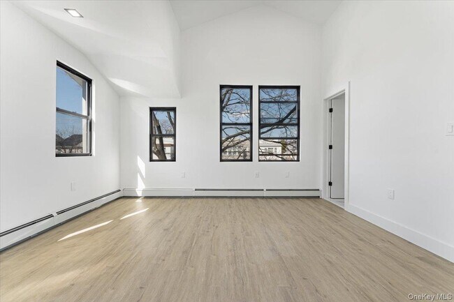 Building Photo - 4422 Avenue M