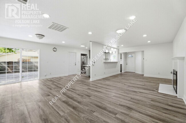 Building Photo - 619 Wales Dr