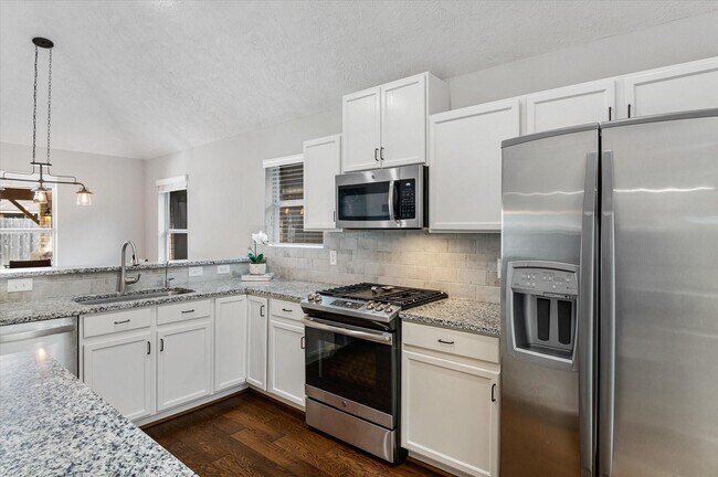 Building Photo - 5830 Whitwell Dr