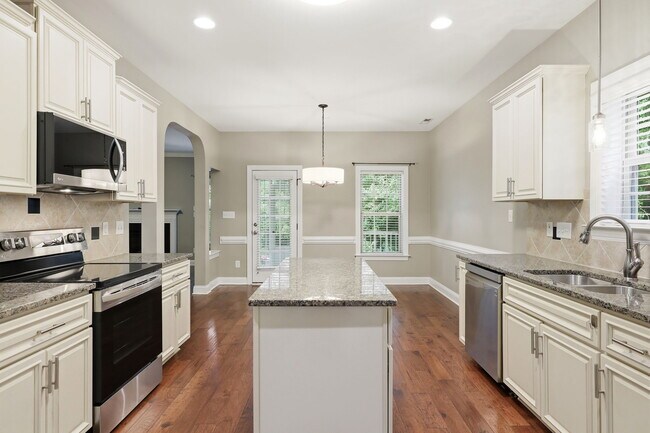 Building Photo - 265 Heather Brook Cir