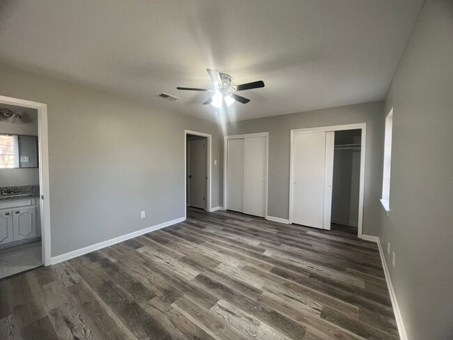 Building Photo - Updated in North Bossier.. Close to Barksdale Air Force Base..