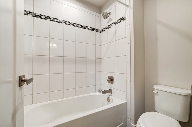 Building Photo - 5805 Barrowlands Ct