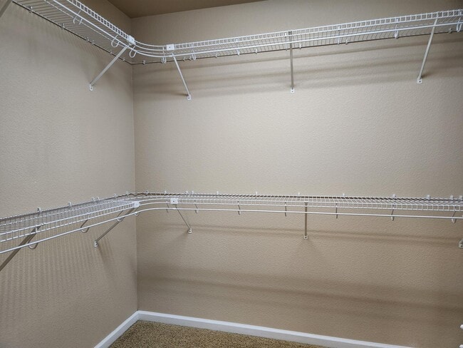 Building Photo - 157 Beacon Way