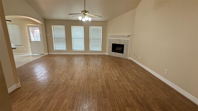 Building Photo - 16806 Pheasant Creek Ct