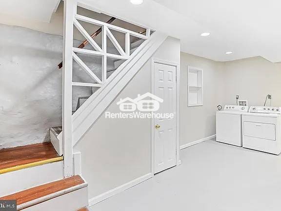 Building Photo - 2704 Wilkens Ave