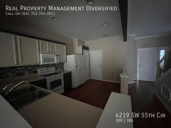 Building Photo - 4219 SW 55th Cir