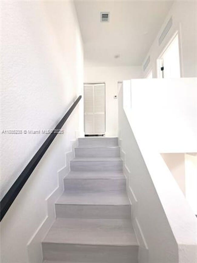 Building Photo - 1373 NW 1st St