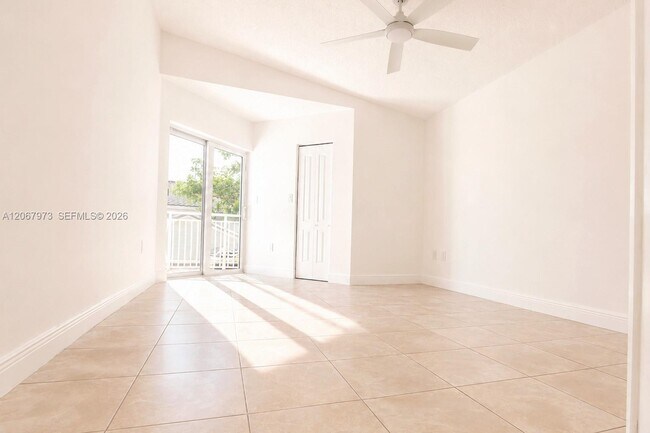 Building Photo - 15428 SW 50th Terrace