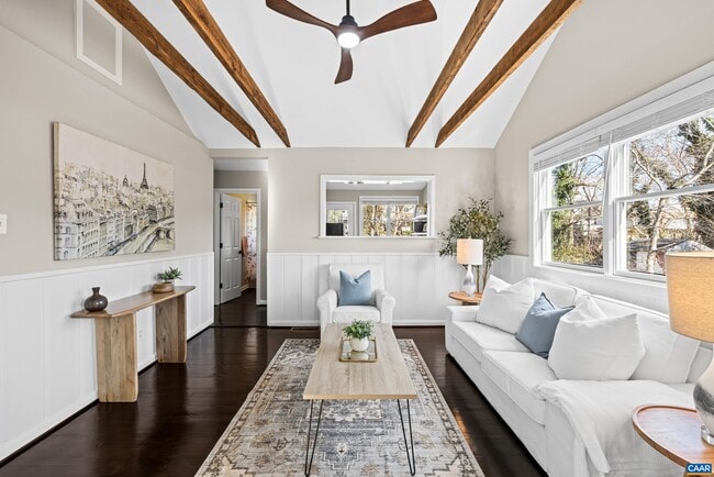 Building Photo - 1407 Vine St