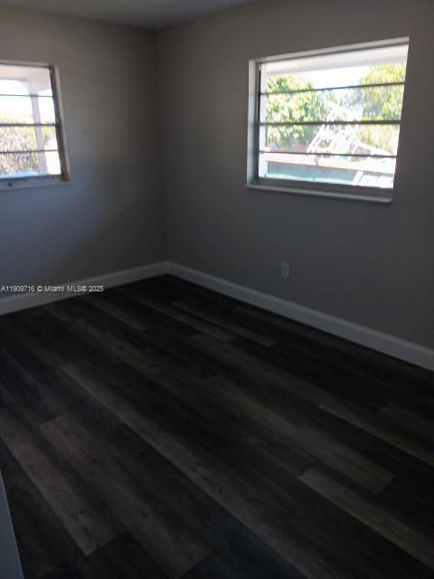 Building Photo - 622 Plymouth St