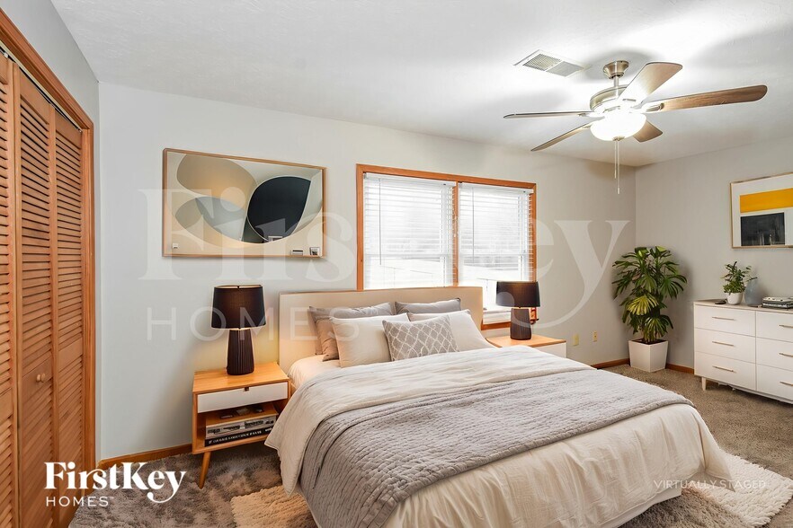 Building Photo - 72 Hickory Glen Way