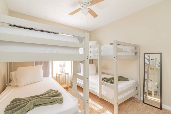 Building Photo - 1930 16th Ave