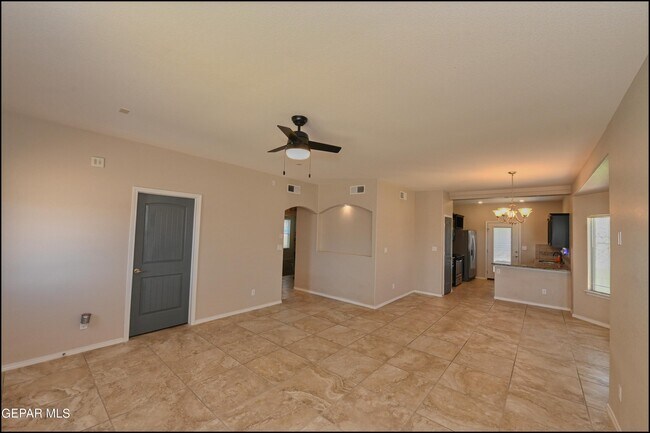 Building Photo - 373 Aidan Gordon Cir