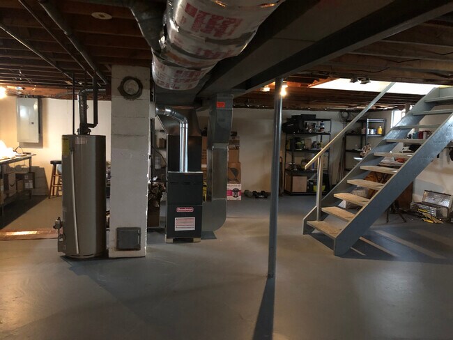 Building Photo - 216 Bering Ave