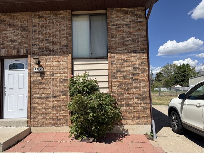 Building Photo - 398 W 4525 S