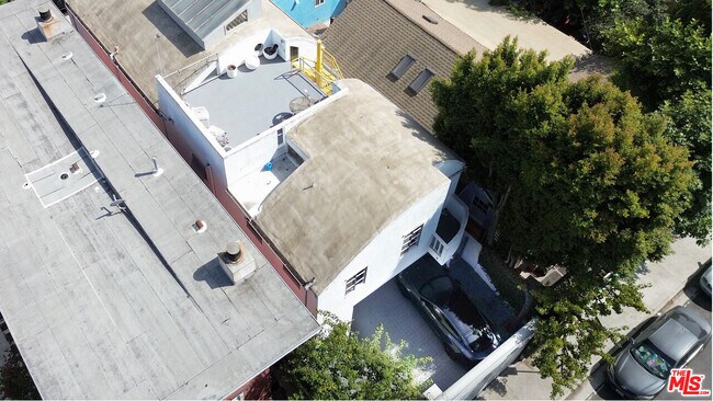 Building Photo - 229 San Juan Ave
