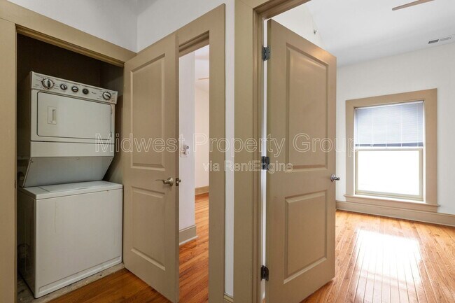 Building Photo - 4244 Chouteau Ave