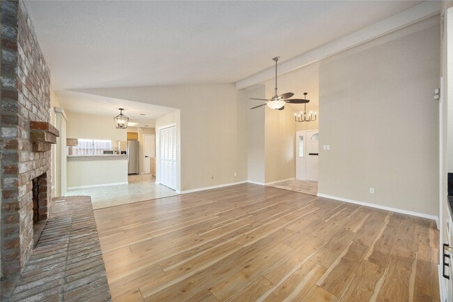 Building Photo - 2331 Ridgemont Dr