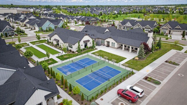 Building Photo - 2 bed 2.5 bath premium upgraded home in 55...