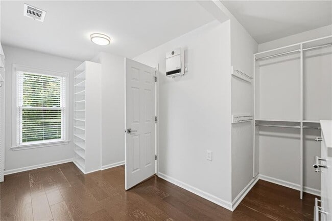 Building Photo - 100 Cabots Cove Ct