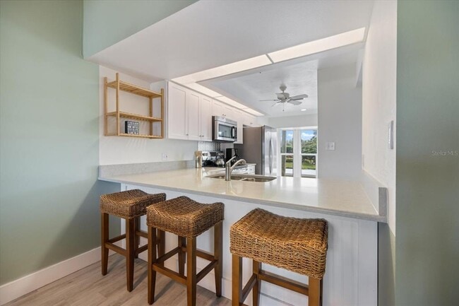 Building Photo - 841 Waterside Dr