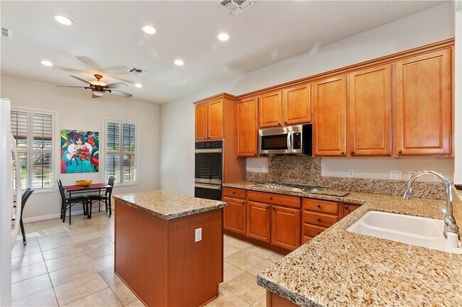 Building Photo - 80358 Avenida Santa Alicia