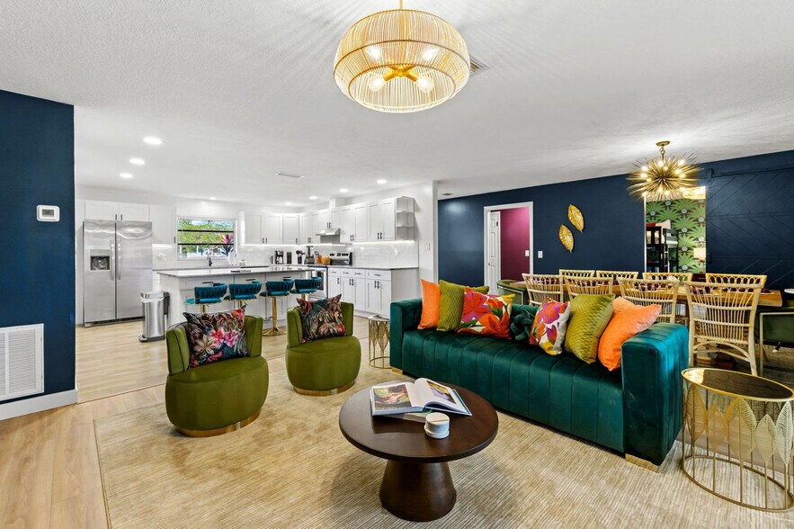 Building Photo - 13672 88th Ave N