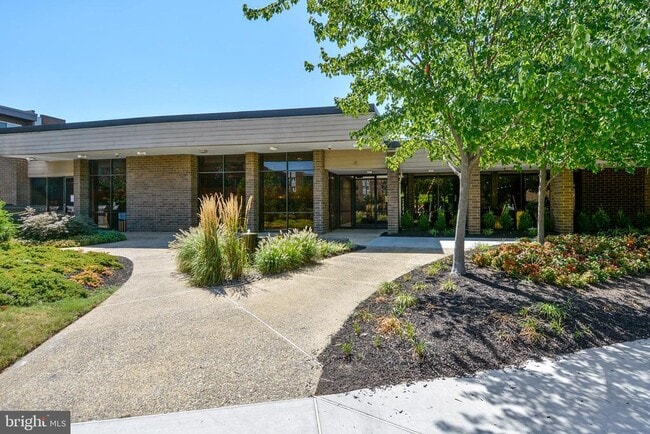 Building Photo - 60 S Van Dorn St