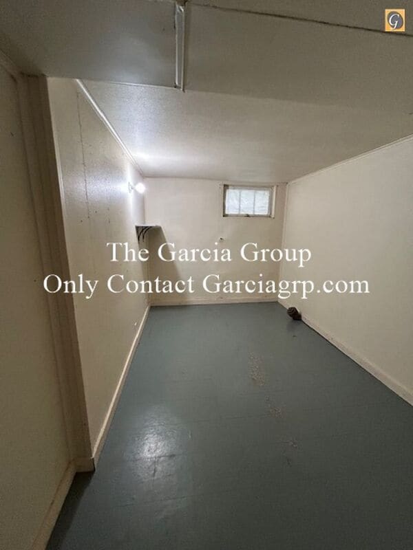 Building Photo - 6924 NE 7th Ave