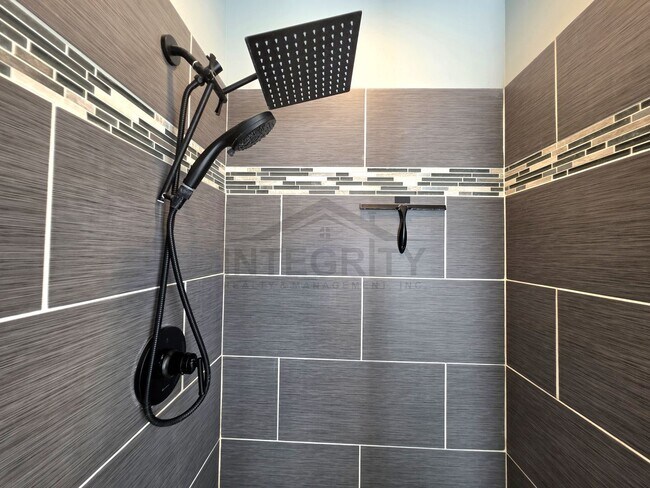 Building Photo - 6135 Wesley Brook Dr