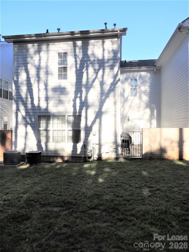 Building Photo - 14555 Adair Manor Ct