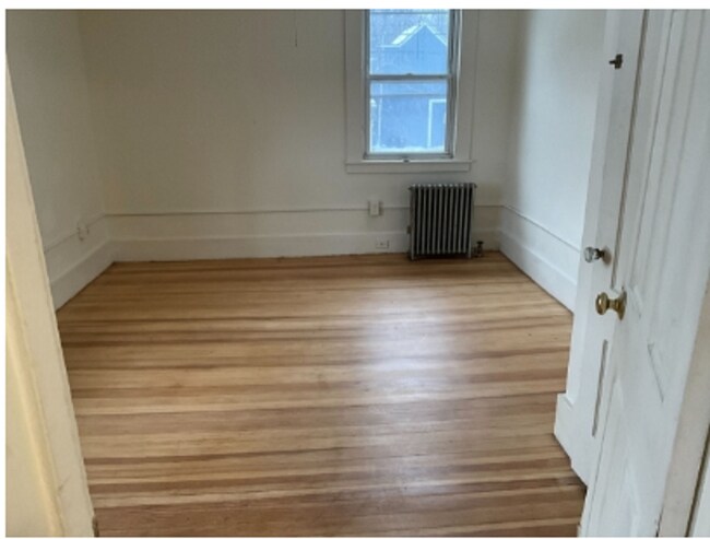 Building Photo - 29 River St