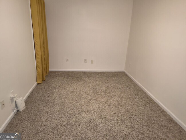 Building Photo - 1837 Appaloosa Mill Ct NE