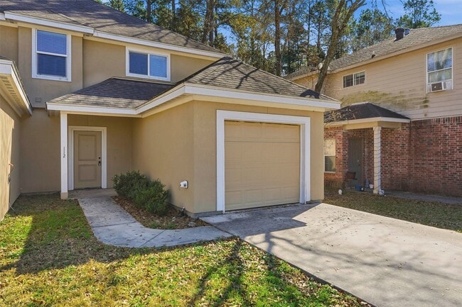 Building Photo - 112 Artesian Way