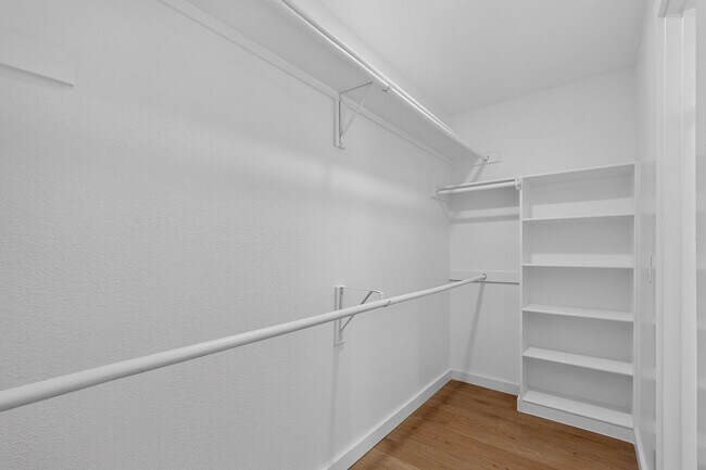 Building Photo - 1410 Thistle Cir